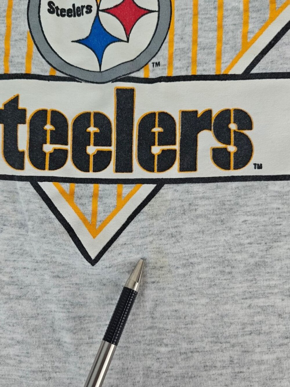 Vintage NFL Pittsburgh Steelers Graphic T-Shirt Women's Medium Gray Shield Logo - Picture 3 of 12